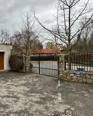 Latron 98 Apartment Cesky Krumlov Exterior photo
