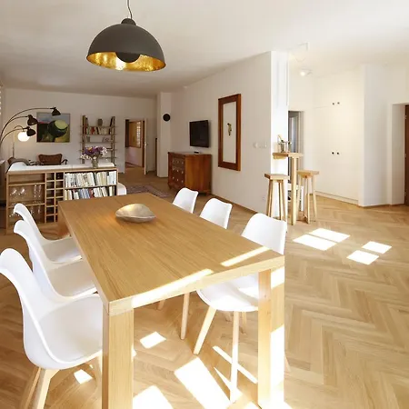 Latron 98 Apartment Cesky Krumlov Exterior photo