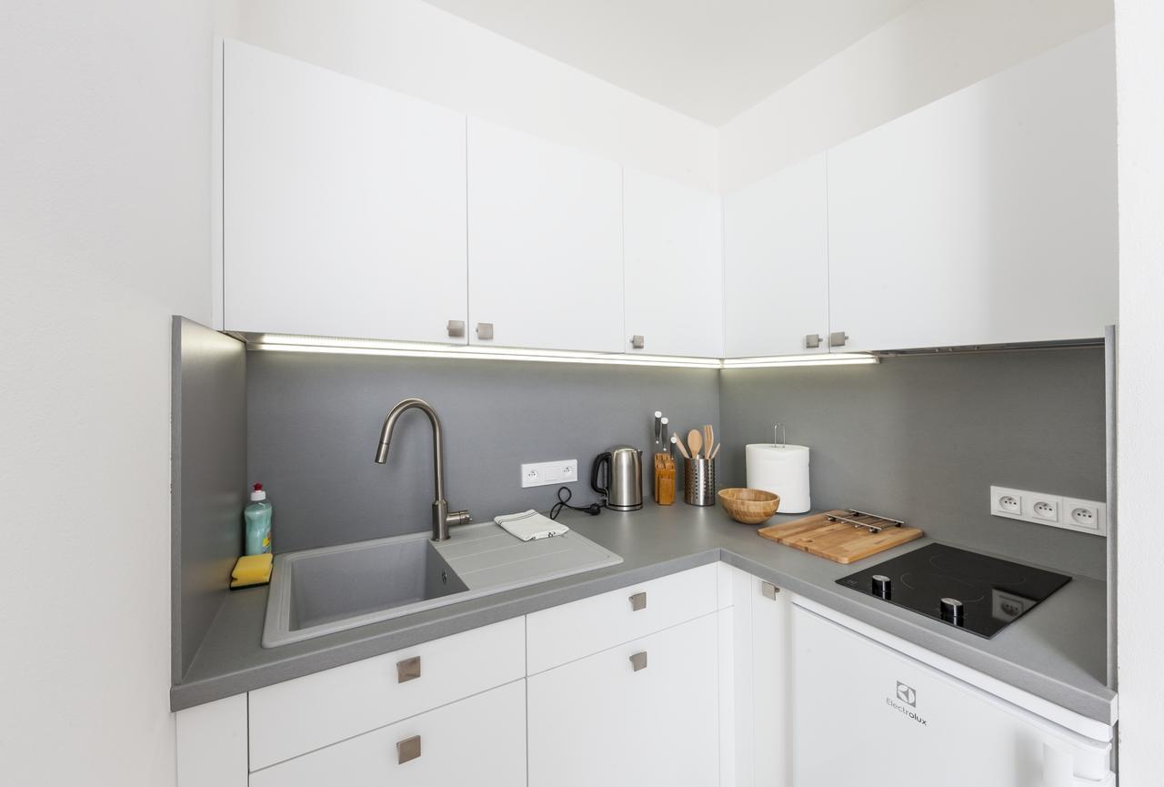 Apartment Latron 98 *