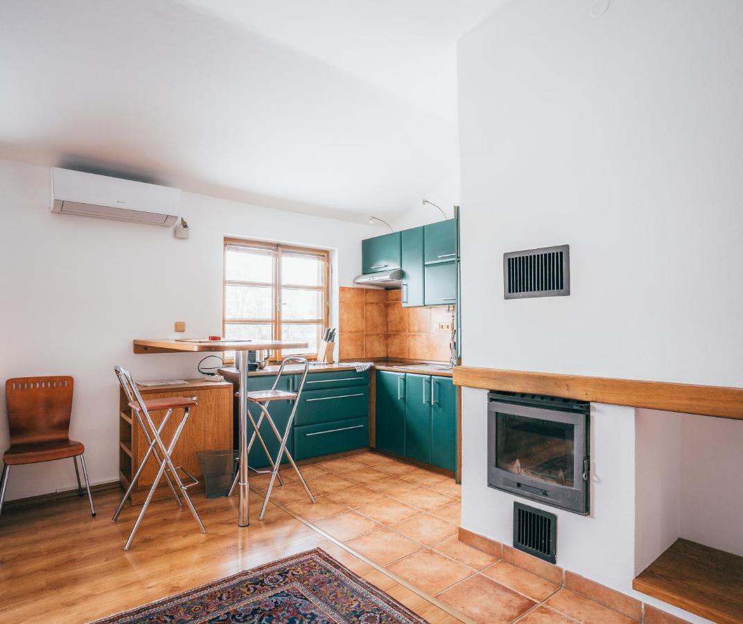 Apartment Latron 98